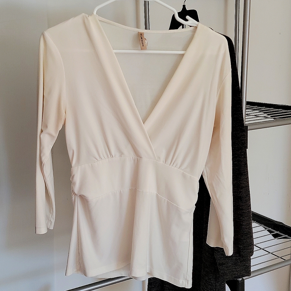 3/4 length shirt